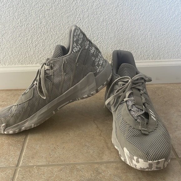 Adidas Dame 7 ‘I Am My Own Fan’ Basketball Shoes - Picture 4 of 5